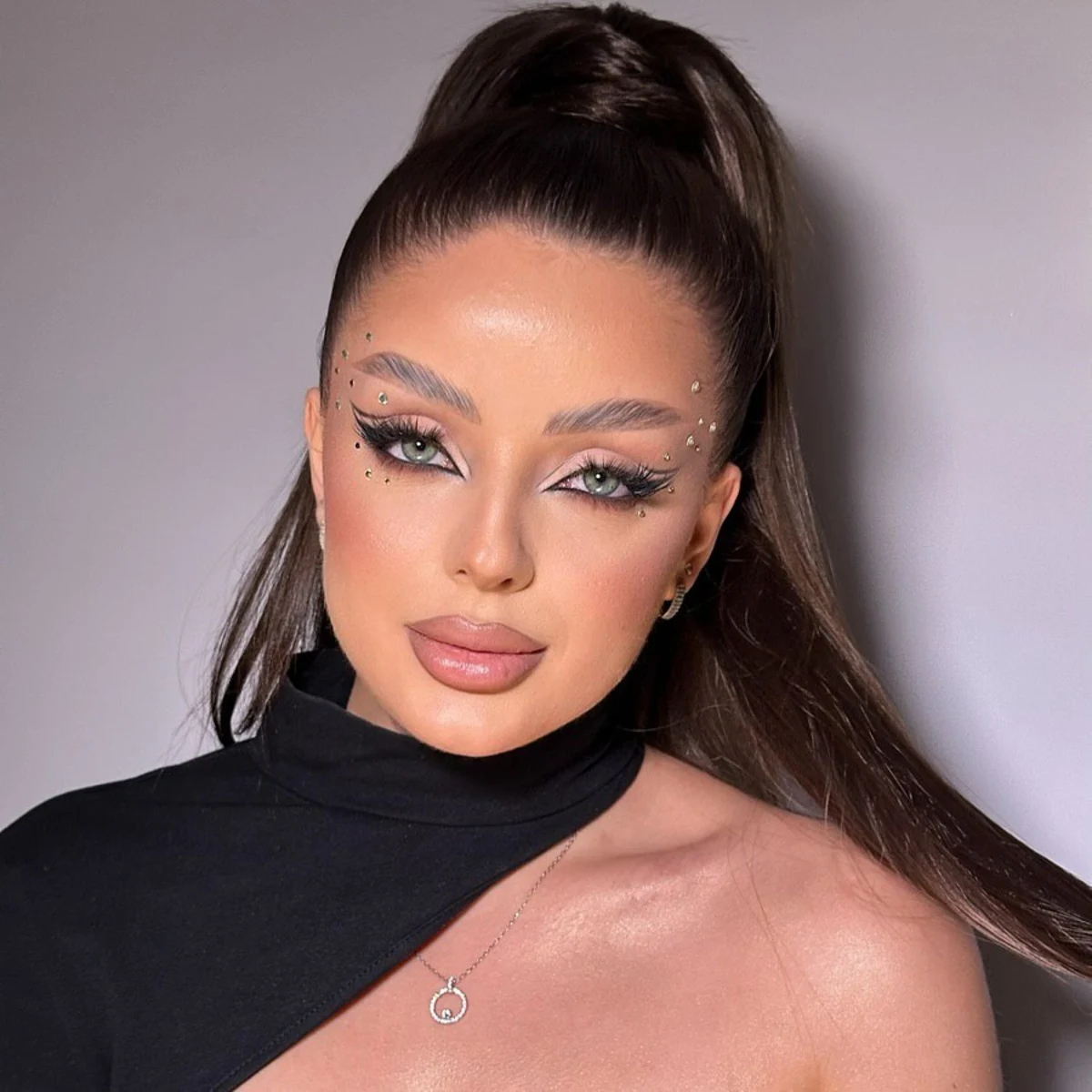 Афими эскорт в городе Питер