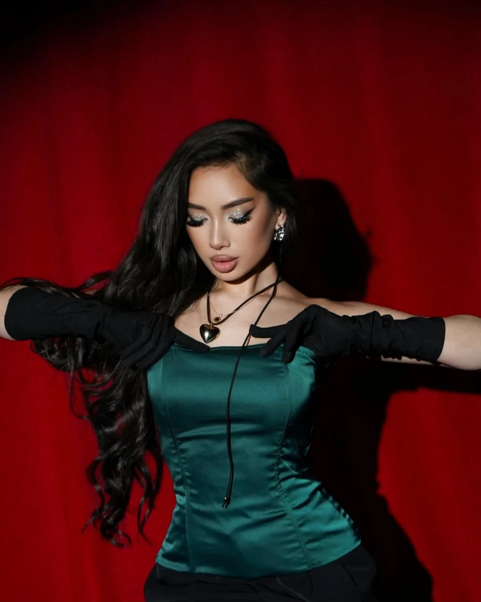 Алиана эскорт в городе Питер