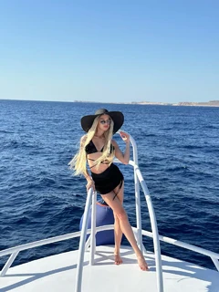 Католина эскорт в городе Питер