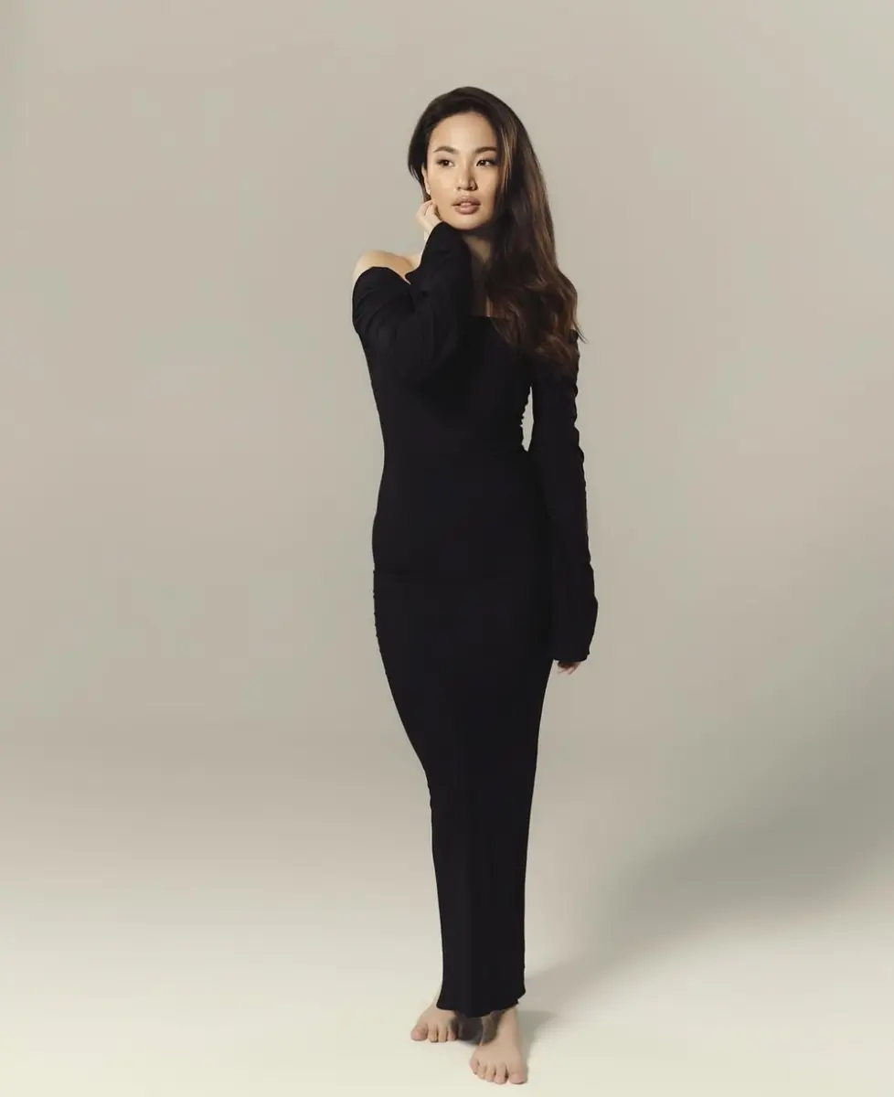 Нани эскорт в городе Питер