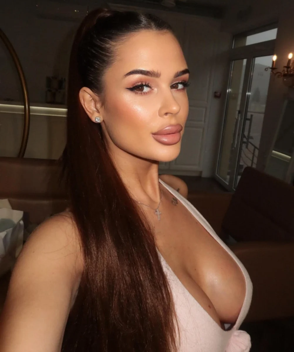 Нирис эскорт в городе Питер