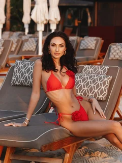 Валента эскорт в городе Питер